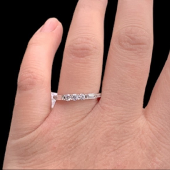 STERLING SILVER ART DECO HALF ETERNITY RING SIZE 8 - Picture 6 of 11